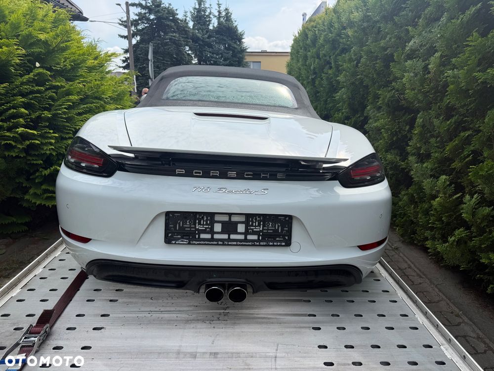 Porsche 718 Boxster S - 13