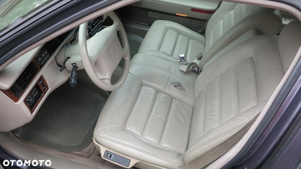 Cadillac Deville - 7