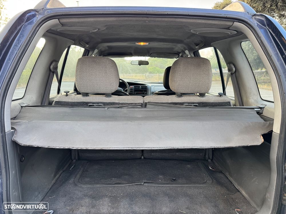Suzuki Grand Vitara Metal Top 2.0 TDi - 8