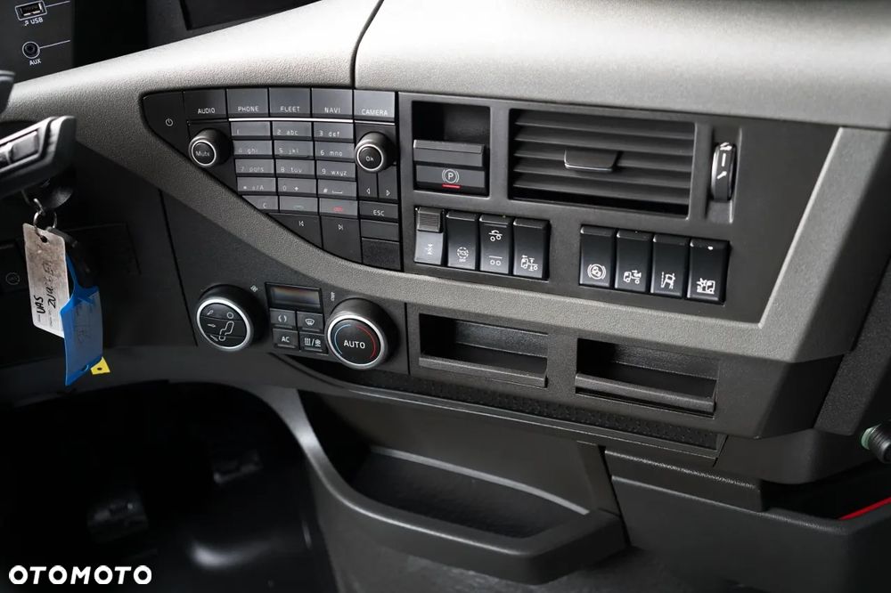 Volvo FH 460 / ZESTAW TANDEM / 120 M3 / PRZEJAZDOWY / KLIMA POSTOJOWA / PO ZŁOTYM KONTRAKCIE / 2021 ROK / - 32