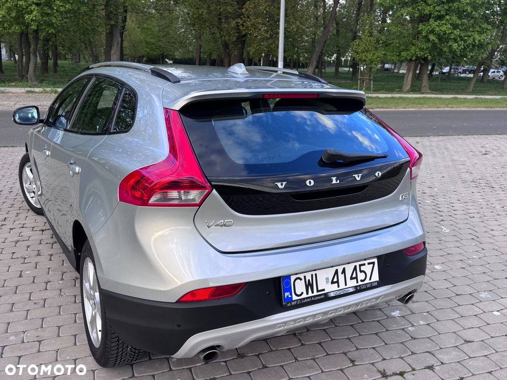 Volvo V40 D3 Inscription - 22