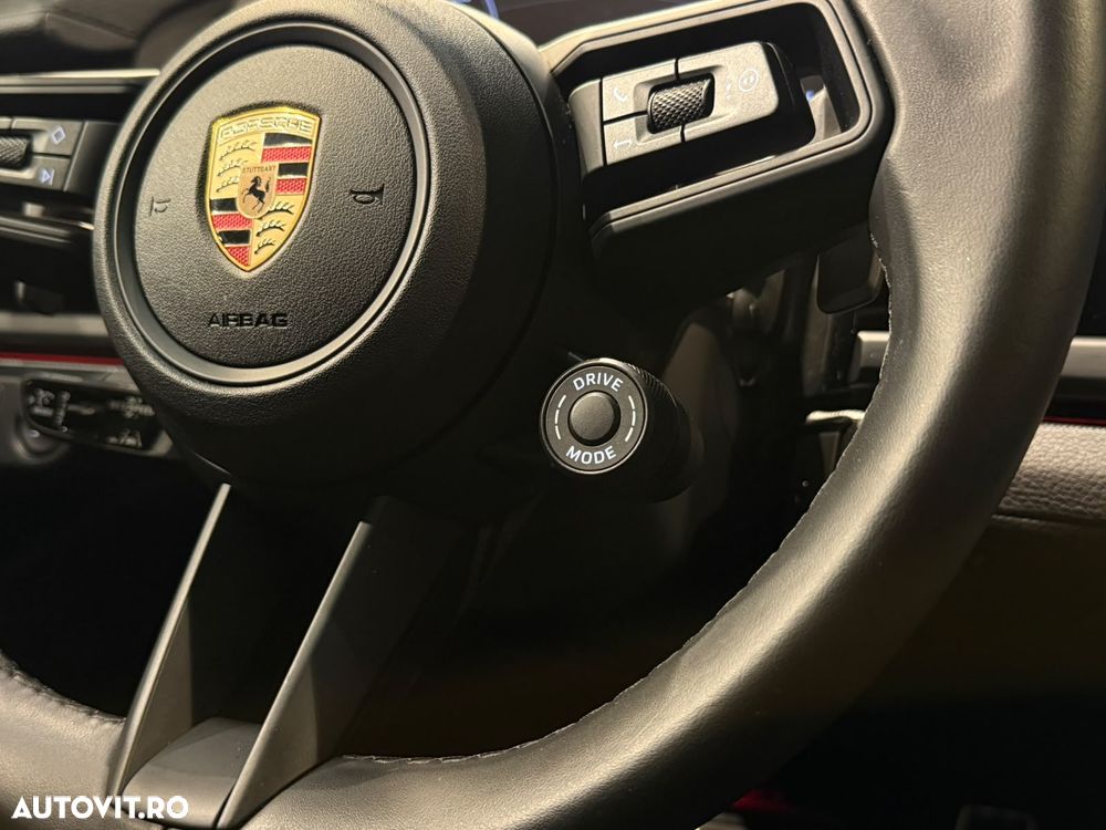 Porsche Panamera 4 E-Hybrid - 13