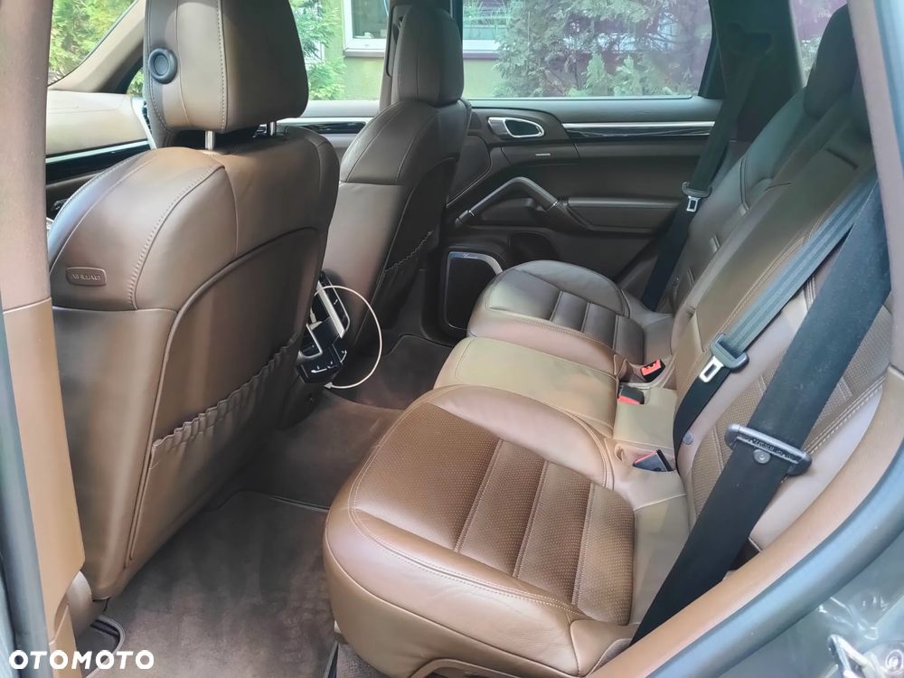 Porsche Cayenne S Diesel - 13