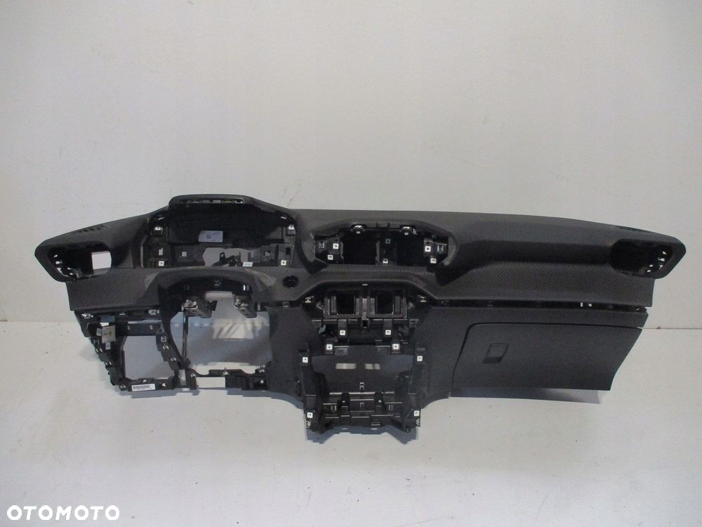Konsola deska PEUGEOT 2008 208 CARBON 20R N.M - 2