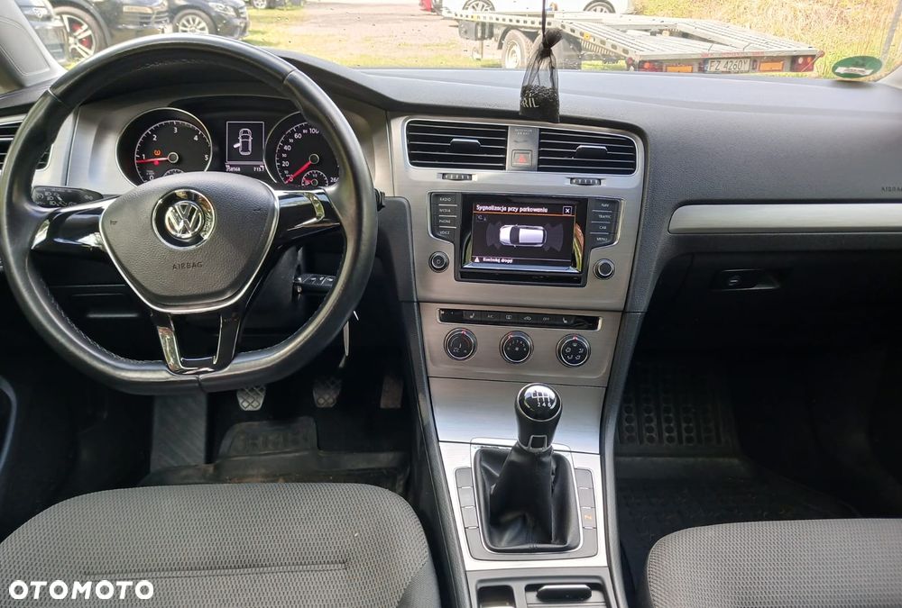 Volkswagen Golf - 15