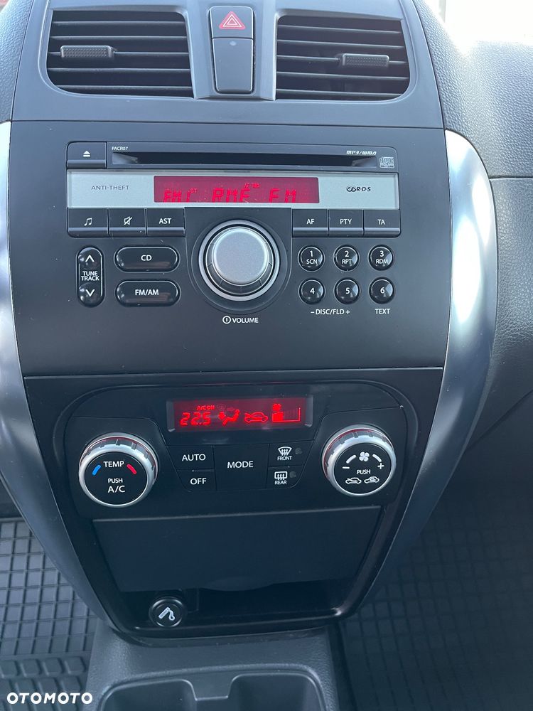 Fiat Sedici 1.6 16V 4x4 Luxury - 17