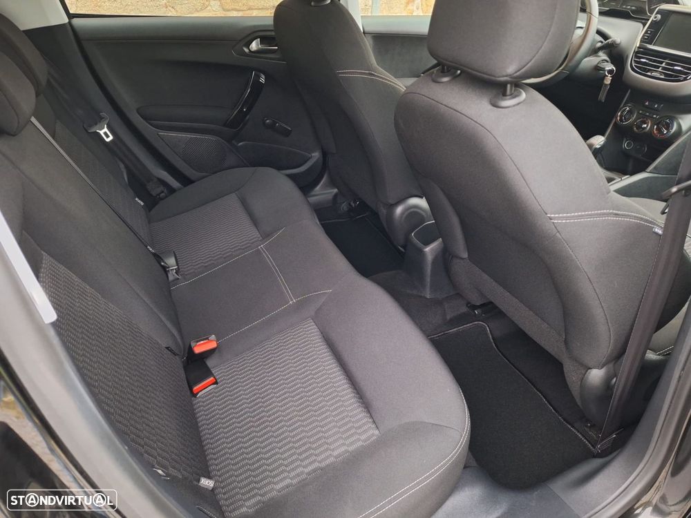 Peugeot 208 1.4 HDi Active - 10