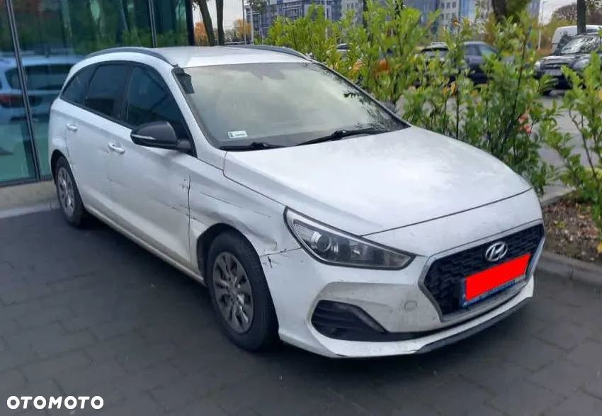 Hyundai i30 1.6 CRDi BlueDrive Go - 9