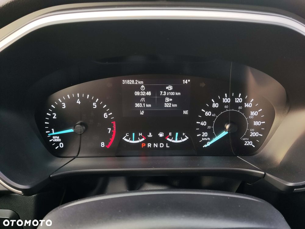 Ford Kuga - 9