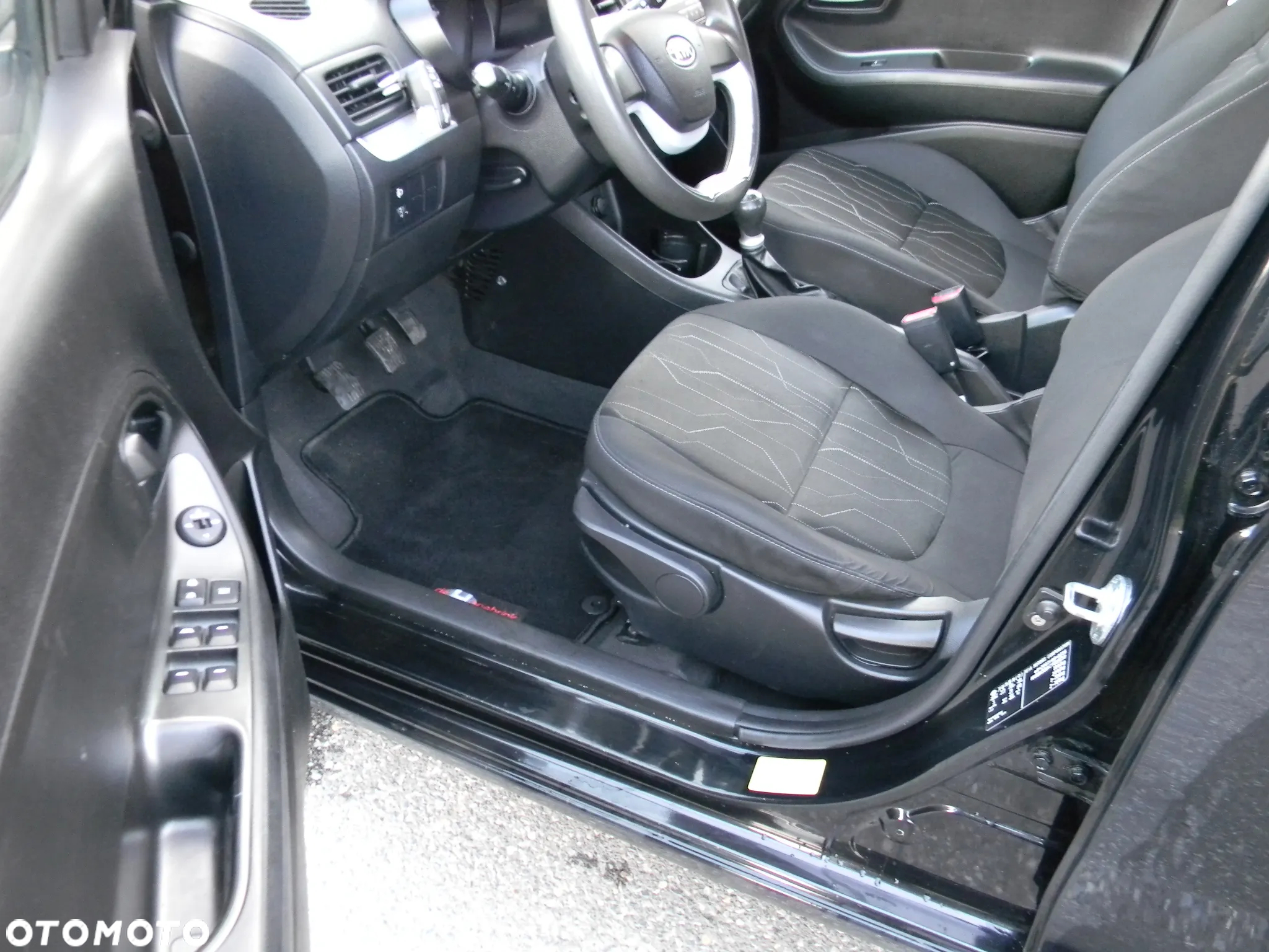 Kia Picanto 1.0 Dream Team Edition - 8