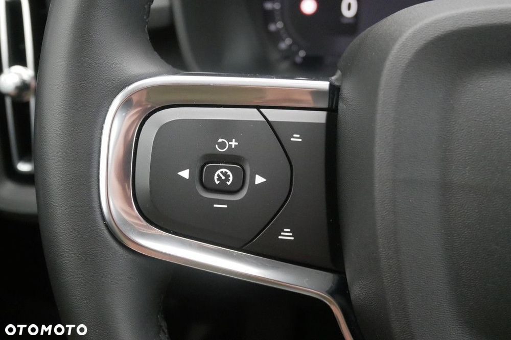 Volvo XC 40 - 23