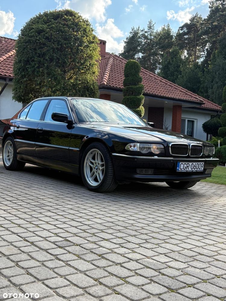 BMW Seria 7 735i L - 6