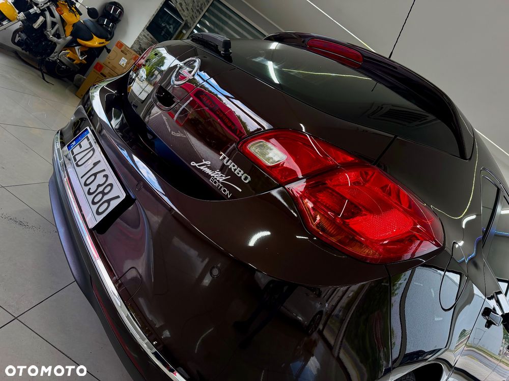 Opel Astra 1.4 Turbo Color Edition - 23