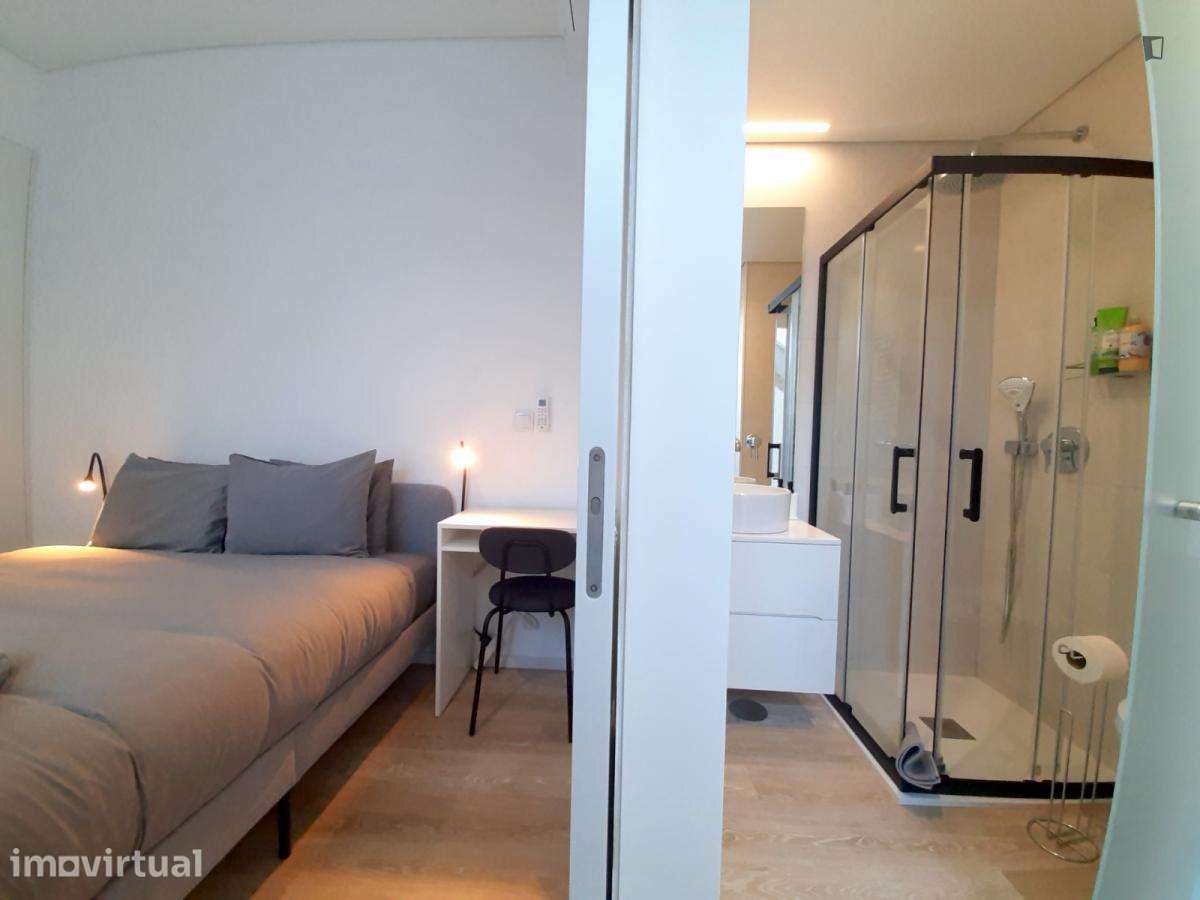 Apartamento com 2 quartos - localizado em Cedofeita Porto - Grande imagem: 4/29