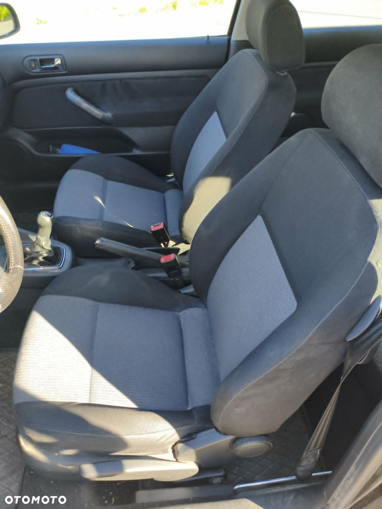 Volkswagen Golf - 2