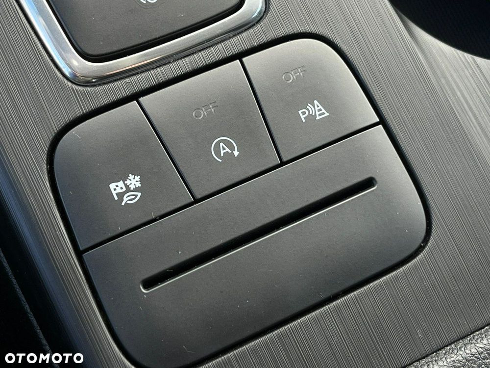 Ford Kuga 2.0 EcoBlue 4x4 TITANIUM - 29