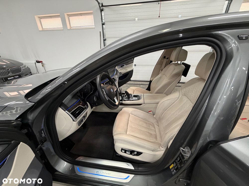 BMW Seria 7 - 19