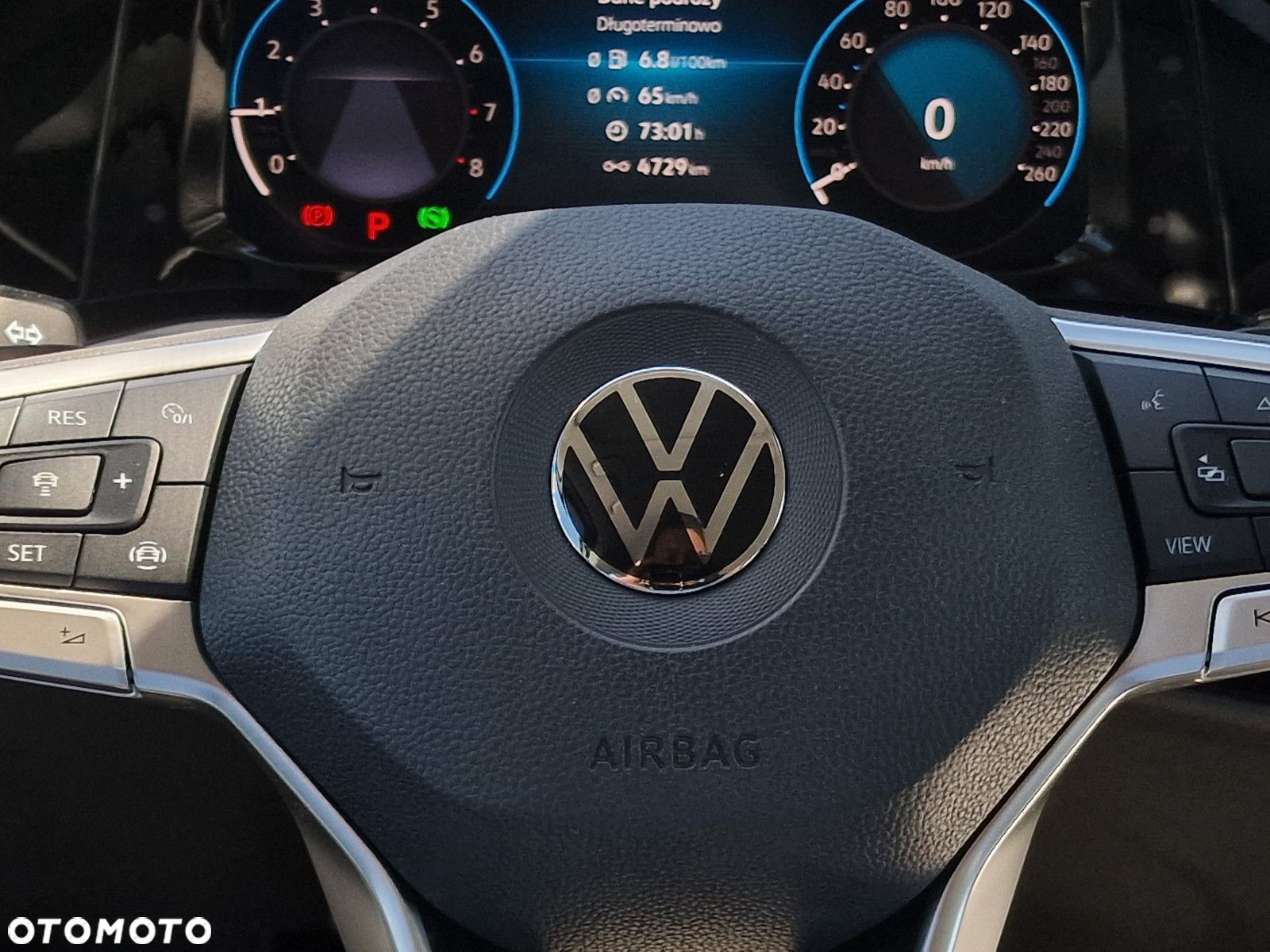 Volkswagen Golf - 28