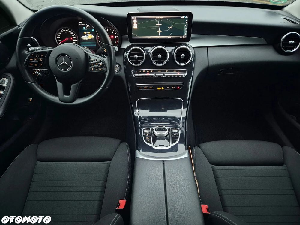 Mercedes-Benz Klasa C 180 d 9G-TRONIC - 11