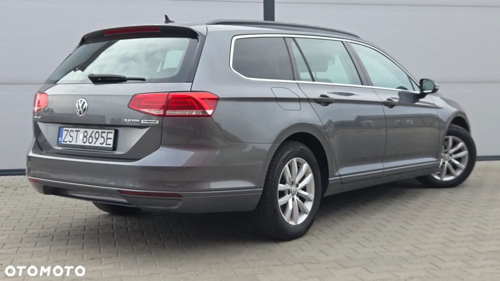 Volkswagen Passat Variant - 12