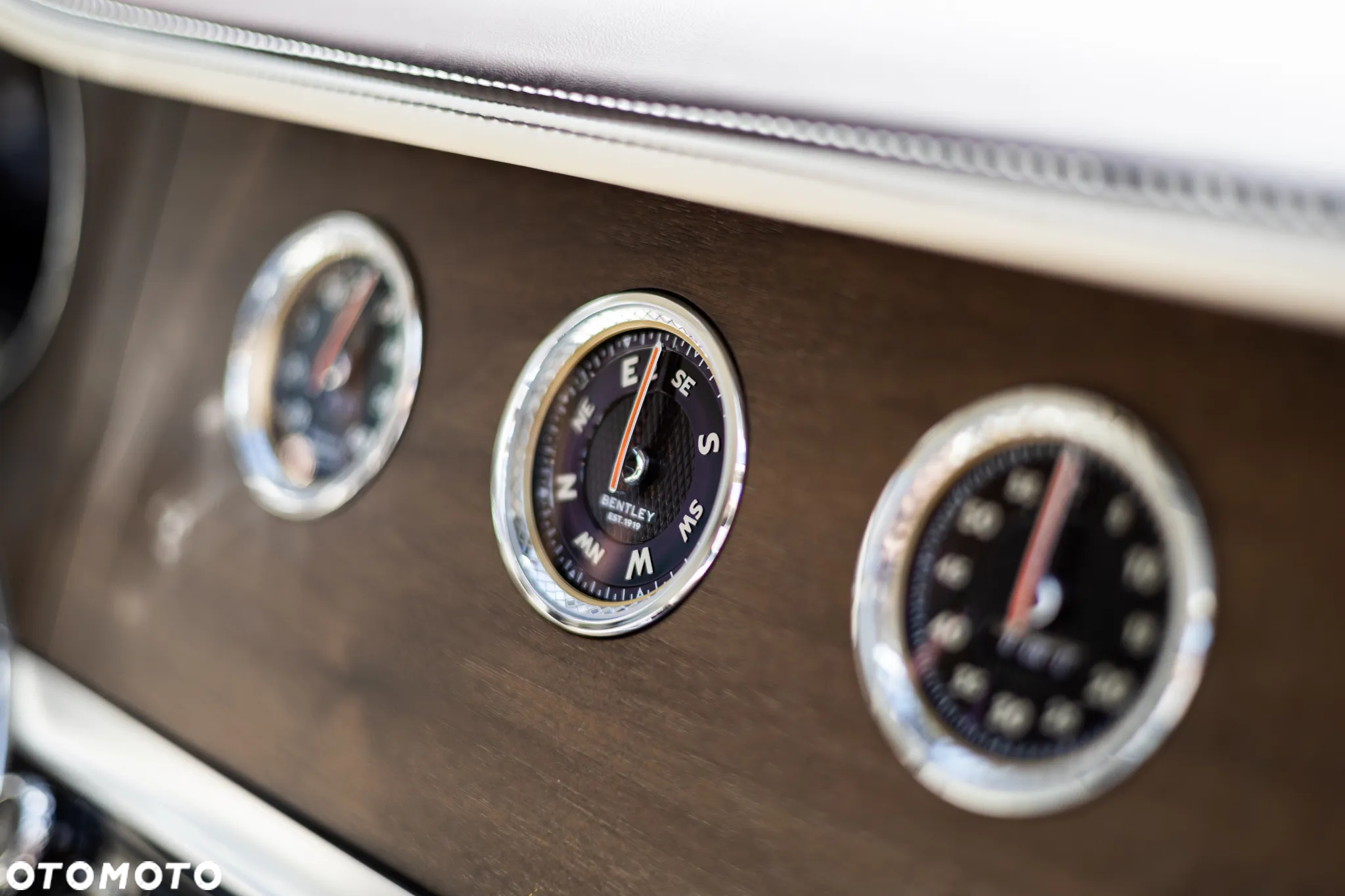 Bentley Flying Spur - 14