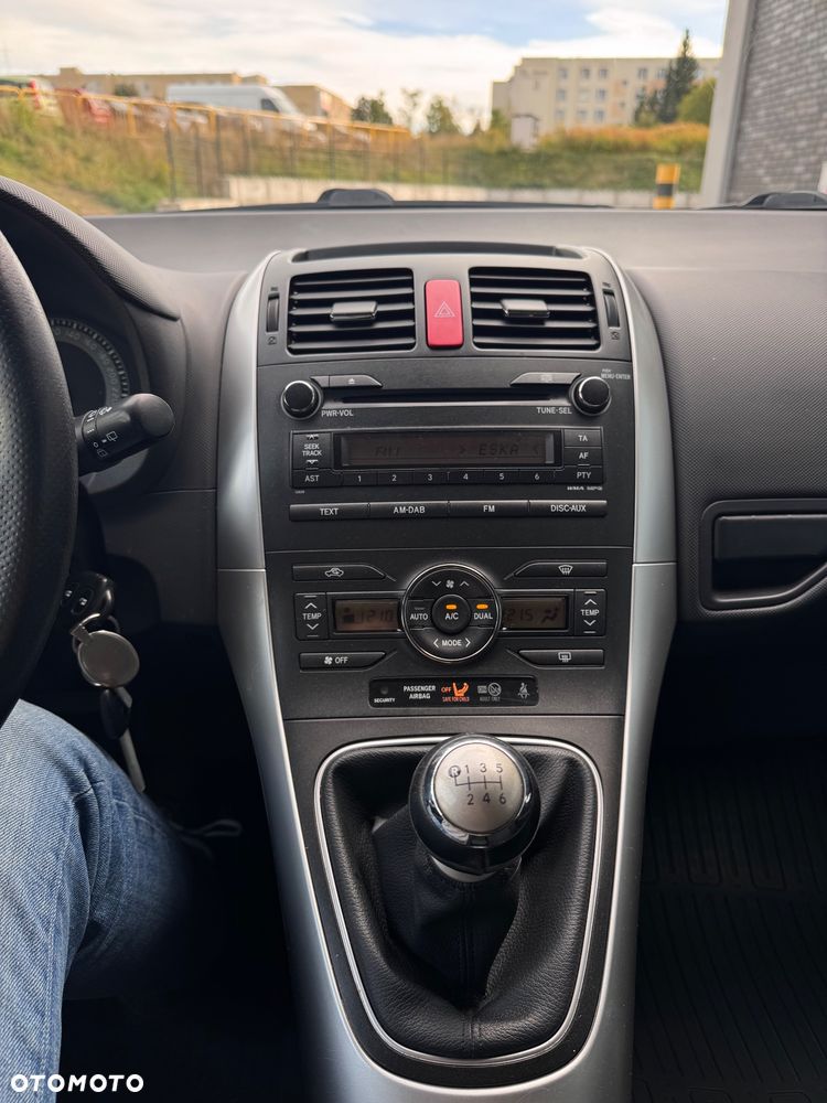 Toyota Auris - 19