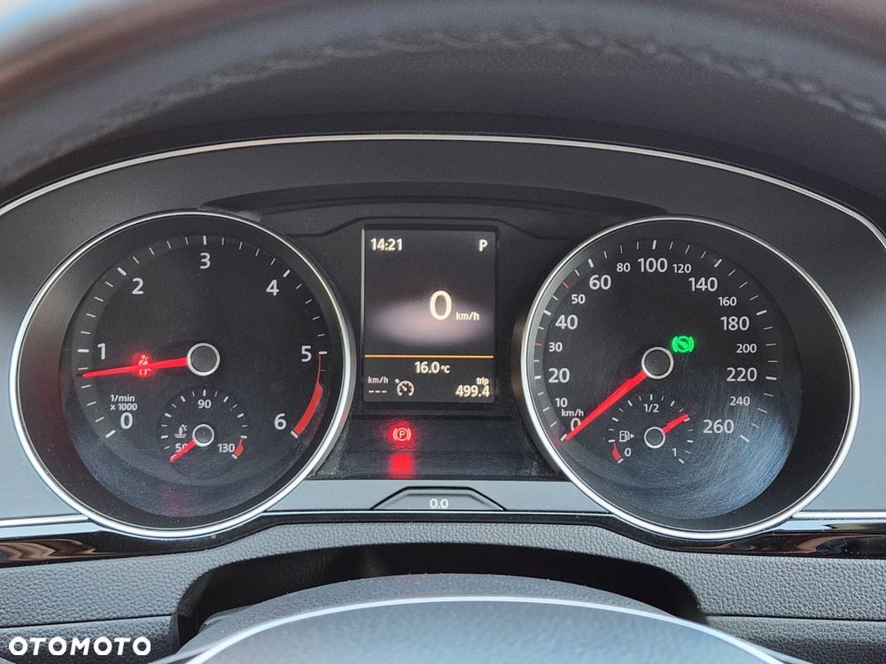 Volkswagen Passat 2.0 TDI SCR DSG 4Motion Business - 8