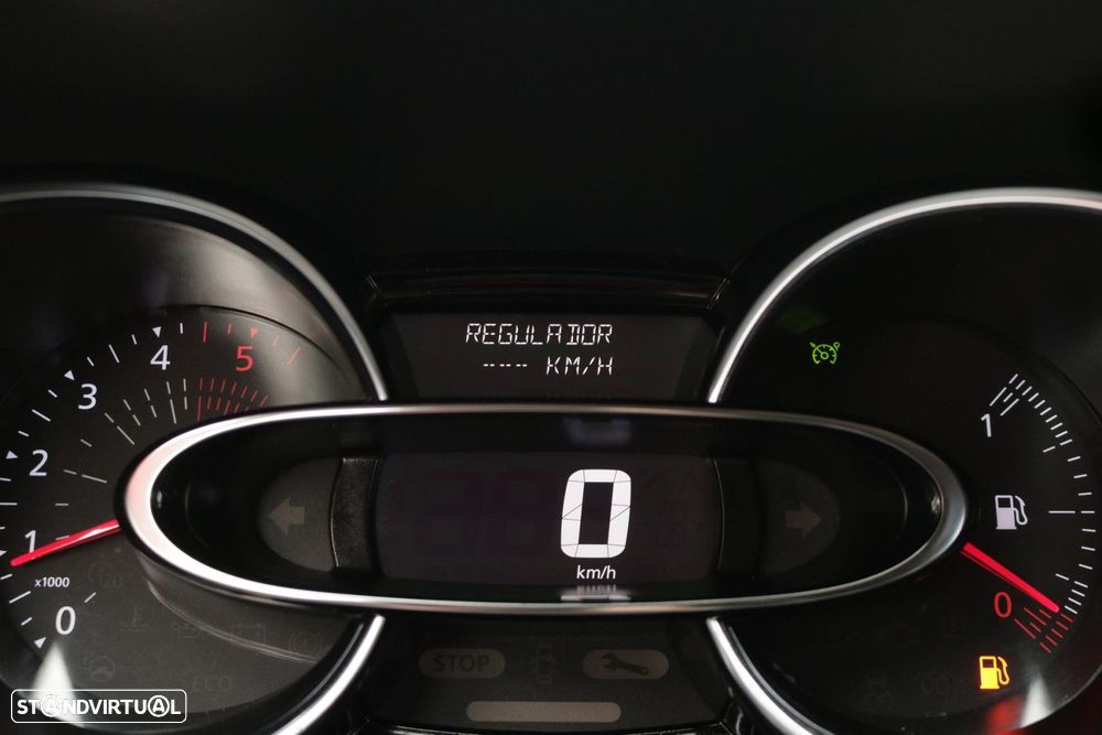 Renault Clio Sport Tourer 1.5 dCi Limited - 32