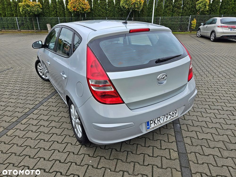 Hyundai i30 1.6 Premium - 17