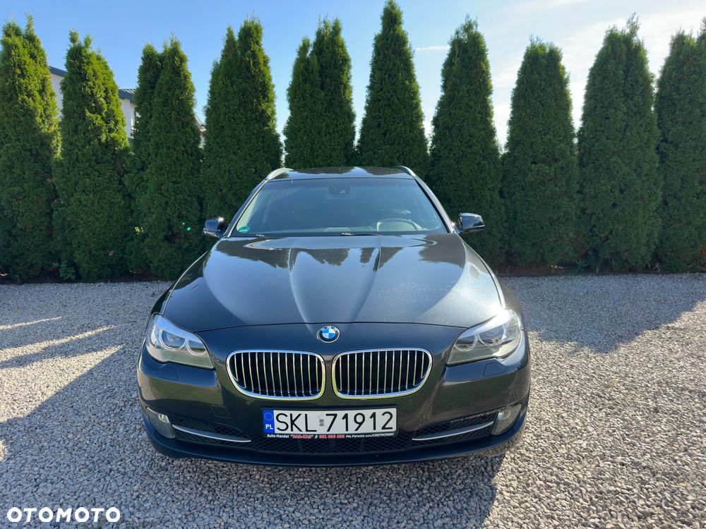 BMW Seria 5 520d Sport-Aut - 37