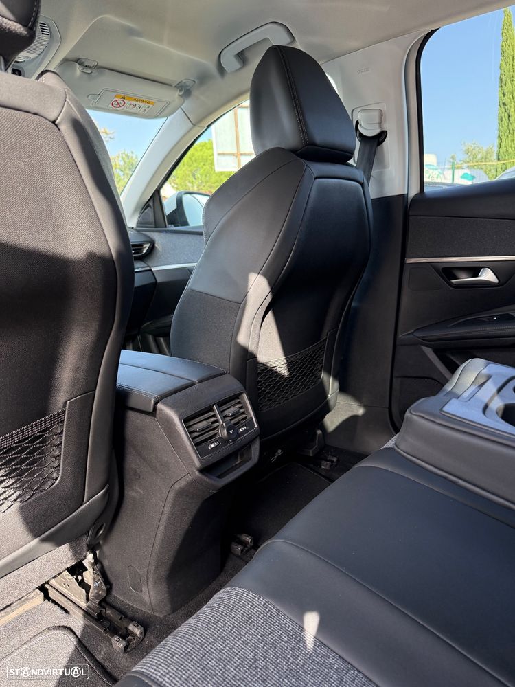 Peugeot 3008 PureTech 130 Stop & Start GPF Allure - 25