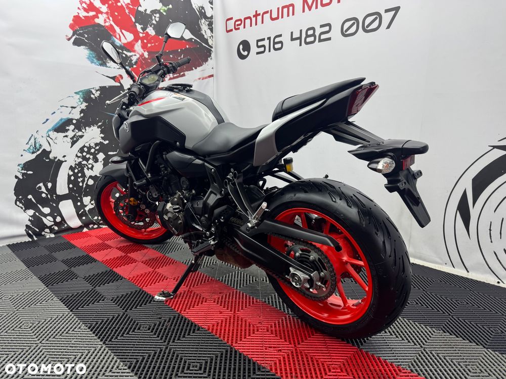 Yamaha MT - 7