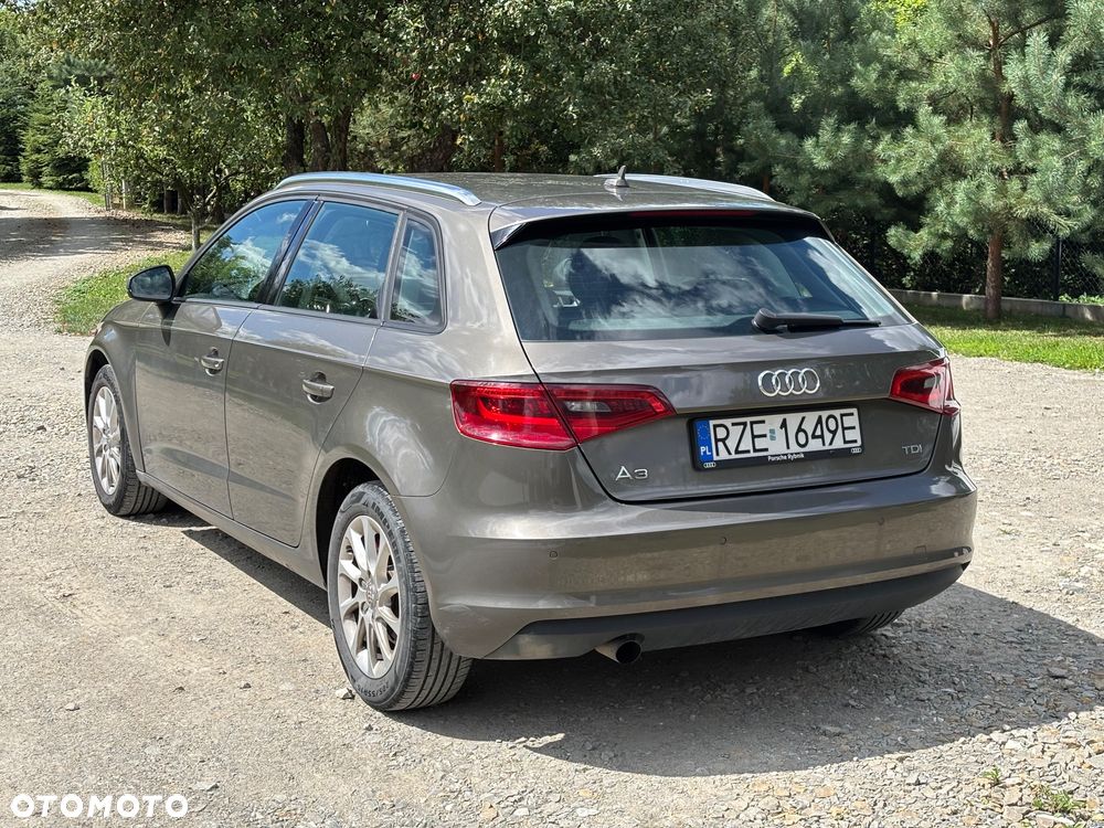 Audi A3 Sportback 1.6 TDI DPF Ambition - 3