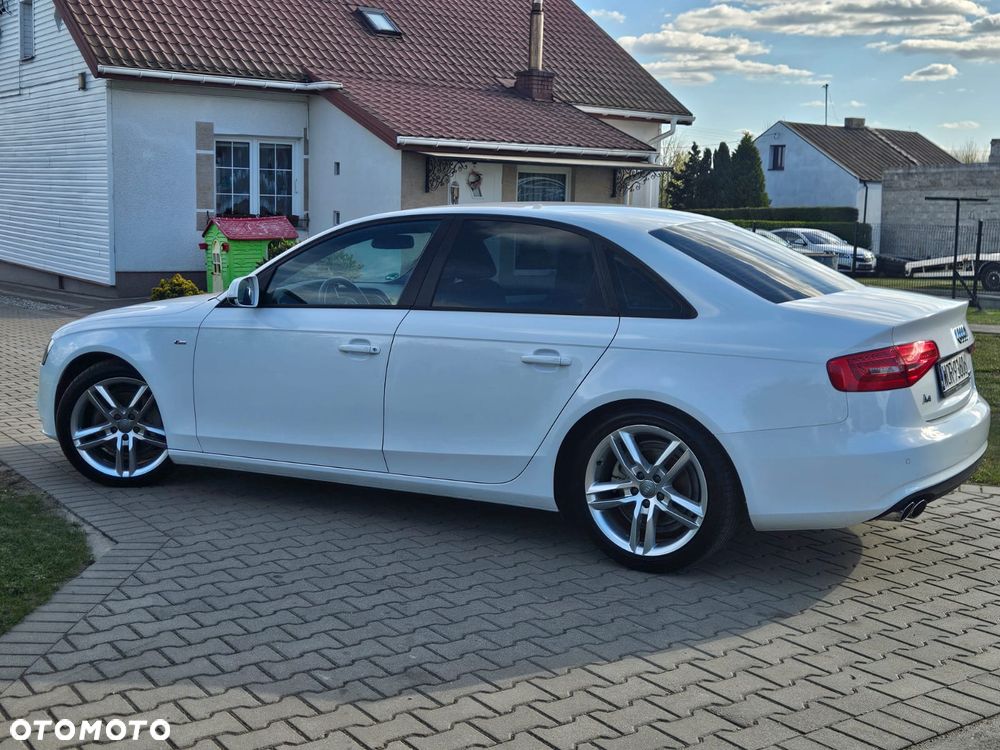 Audi A4 Limousine 2.0 TFSI quattro S line Sportpaket - 11