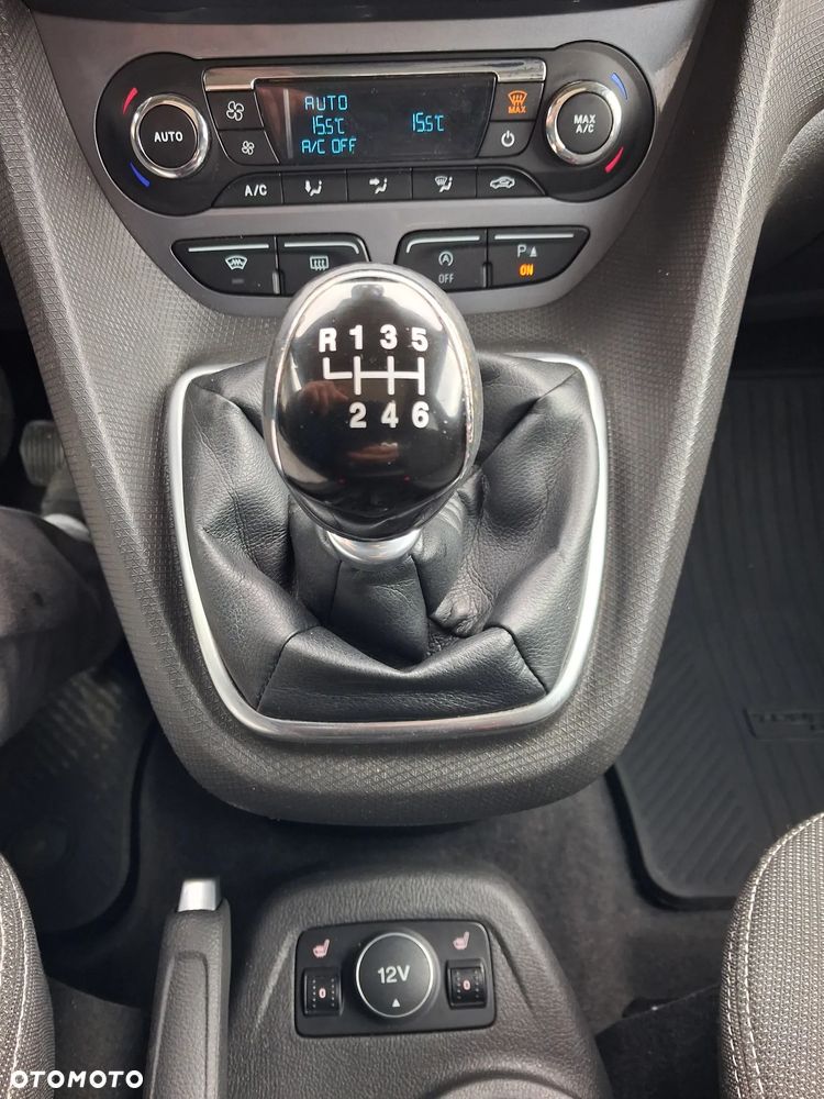 Ford Tourneo Connect 1.5 TDCi Start-Stop Titanium - 21