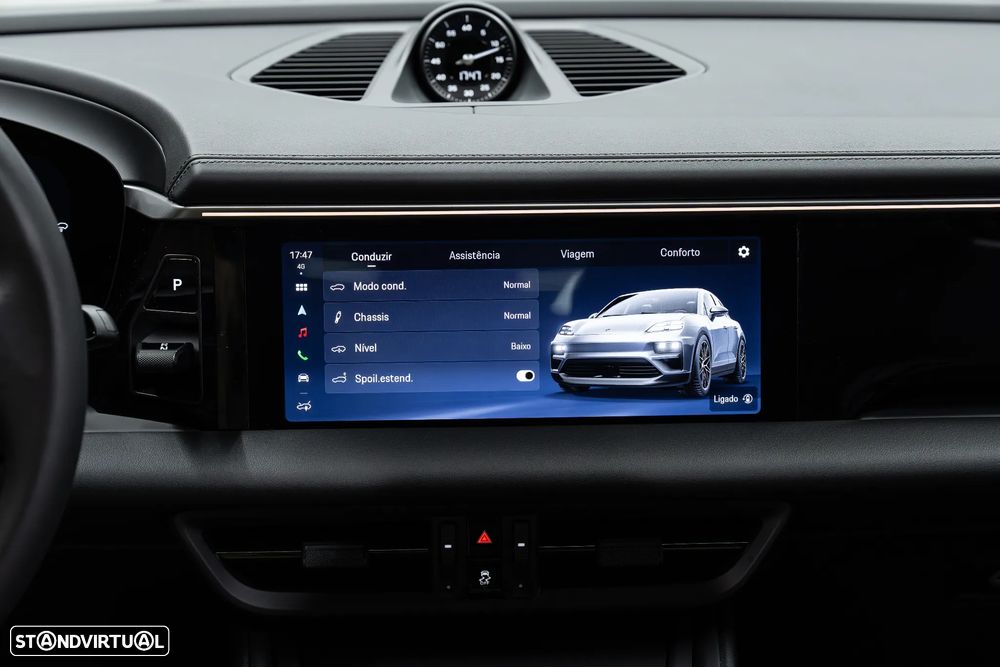 Porsche Macan Electric 4 - 41