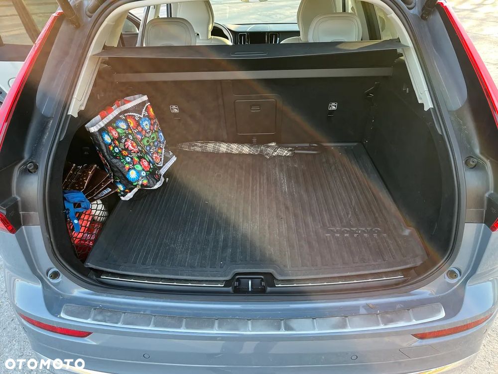 Volvo XC 60 B5 B Geartronic Momentum Pro - 32