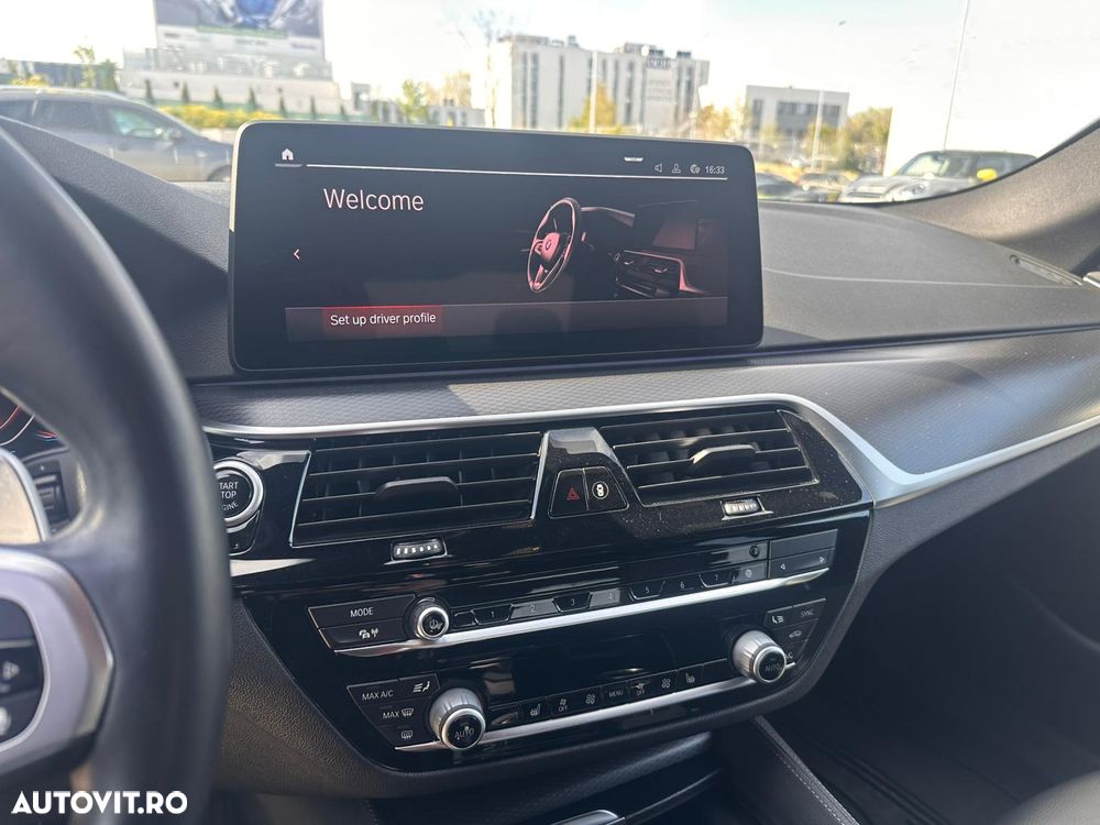 BMW Seria 5 520d xDrive AT MHEV - 14
