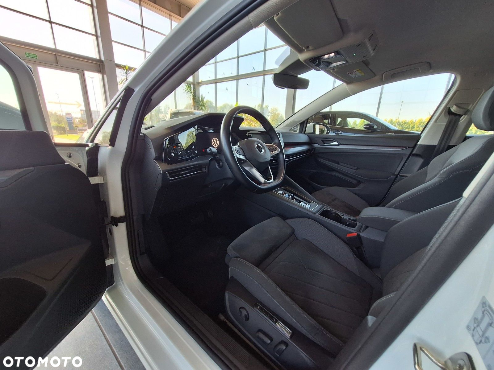 Volkswagen Golf - 16