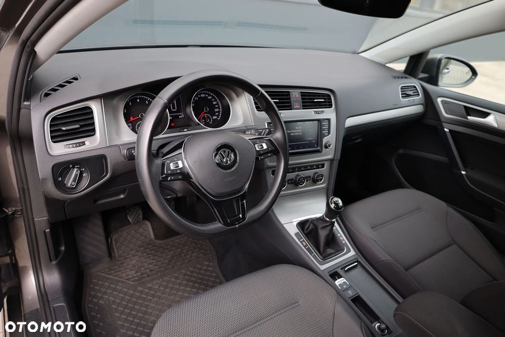 Volkswagen Golf 1.4 TSI BMT Comfortline - 21