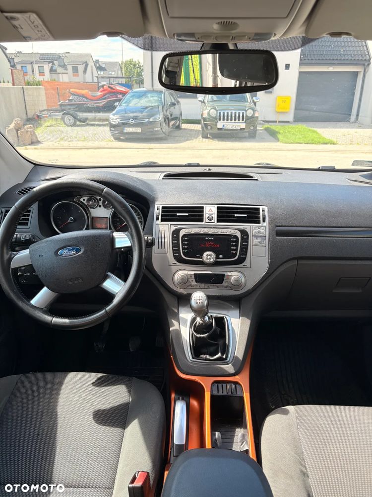 Ford Kuga 2.0 TDCi 4x4 Titanium - 8