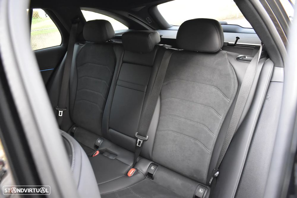 Mercedes-Benz E 300 Standard - 14