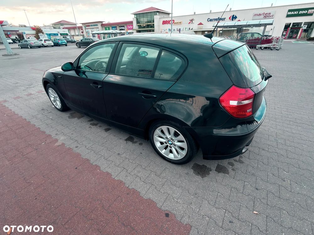 BMW Seria 1 118i - 3