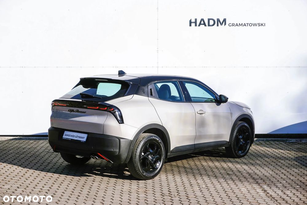Alfa Romeo Junior 1.2 mHEV Ibrida eDCT - 7
