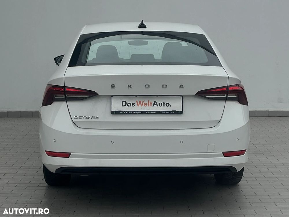 Skoda Octavia 2.0 TDI DSG Ambition - 5