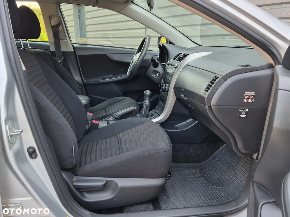 Toyota Corolla 1.4 VVT-i Luna - 15
