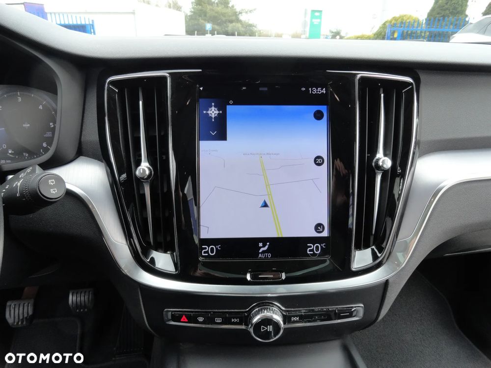 Volvo V60 D3 Drive-E Dynamic Edition (Momentum) - 16