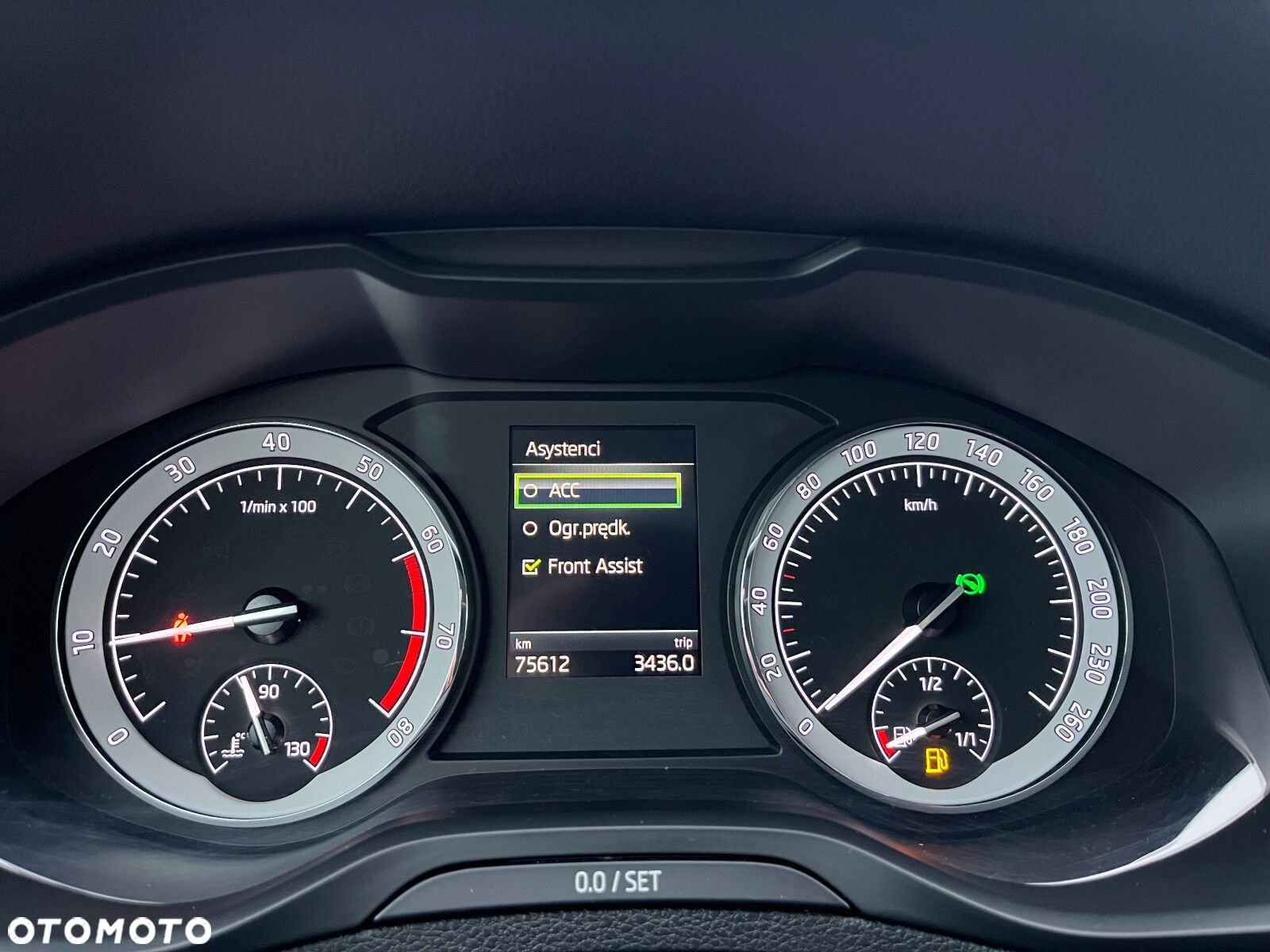 Skoda Karoq 1.5 TSI ACT 4x2 Style DSG - 22