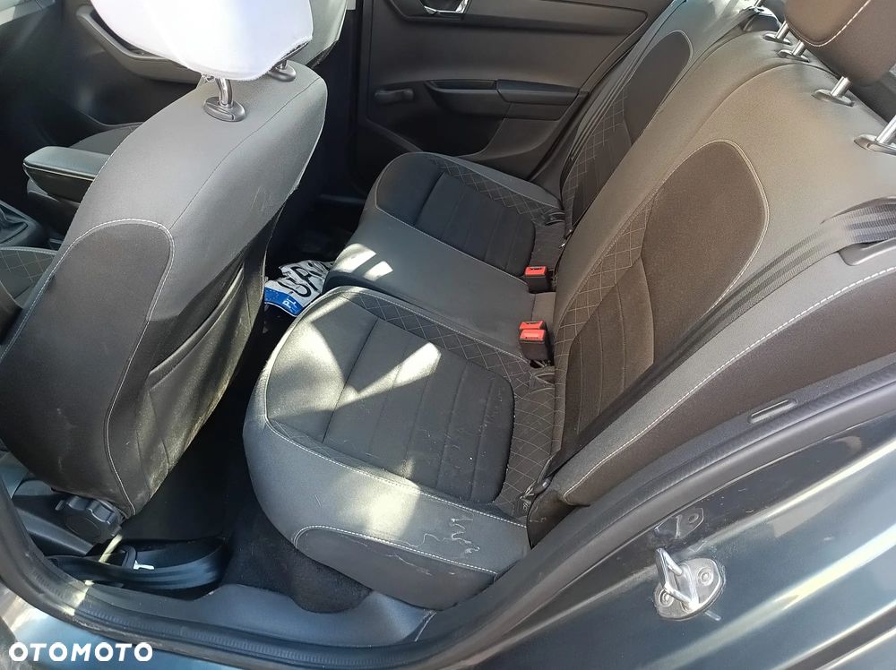 Skoda Fabia 1.0 Active - 9