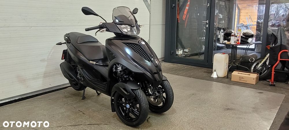 Piaggio MP-3 - 5